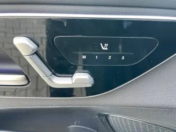 GLC 220 d 4M AMG-Adv+*Pano*AHK*Ambi*Memory*MBUX*