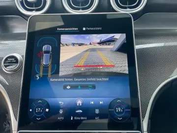 GLC 220 d 4M AMG-Adv+*Pano*AHK*Ambi*Memory*MBUX*