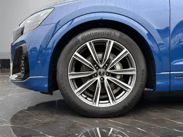 Q8 55 TFSI +S-LINE+ADAPAIR+AHK+360°+OPTIK+MATRIX