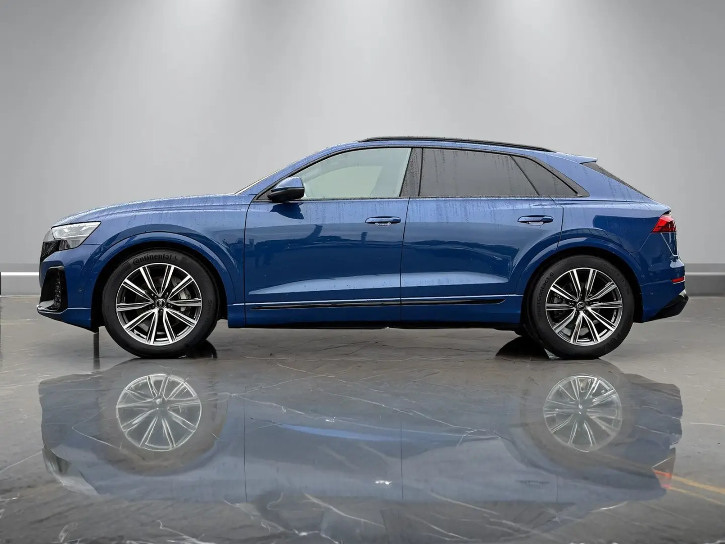 Q8 55 TFSI +S-LINE+ADAPAIR+AHK+360°+OPTIK+MATRIX