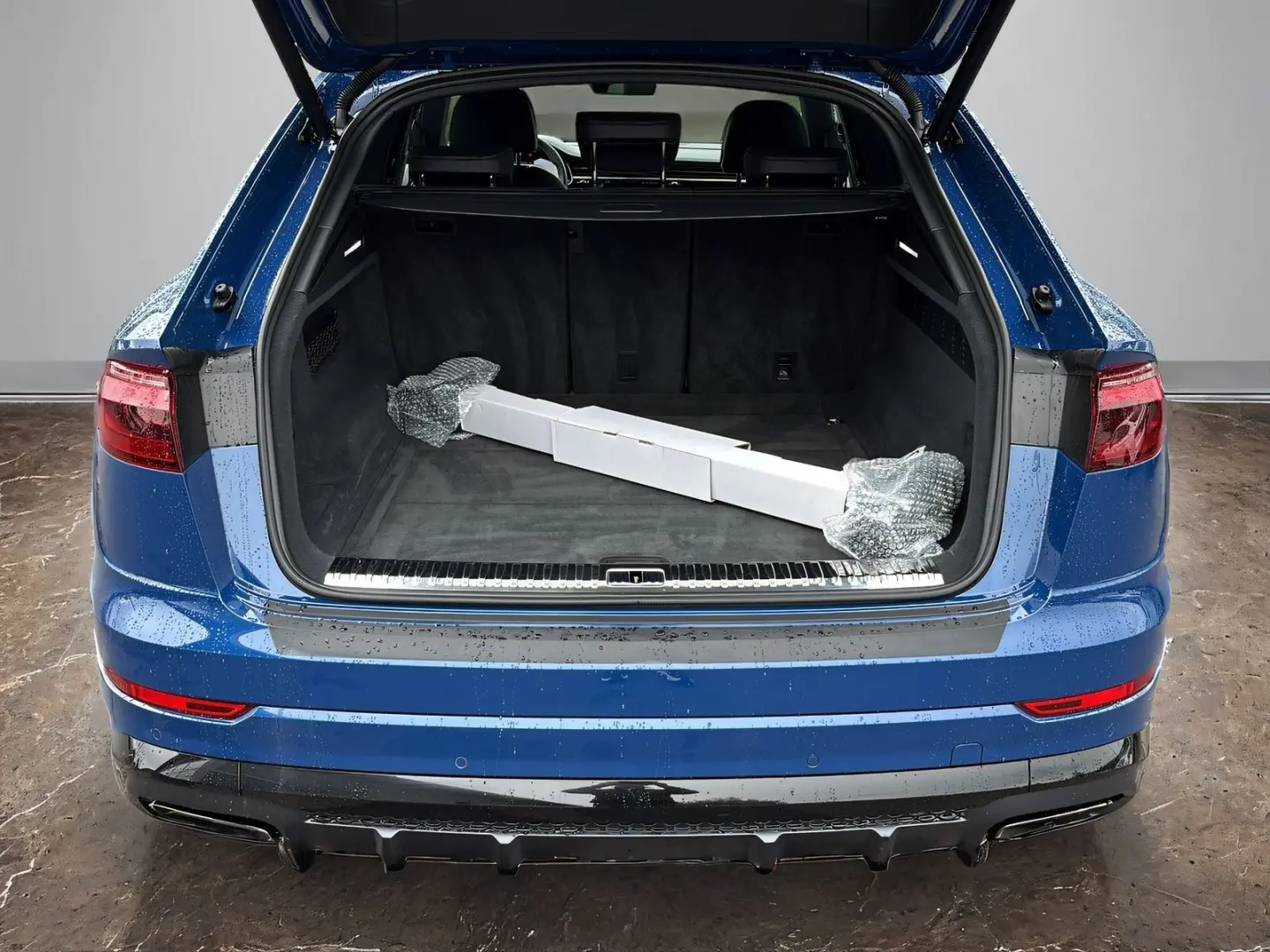 Q8 55 TFSI +S-LINE+ADAPAIR+AHK+360°+OPTIK+MATRIX