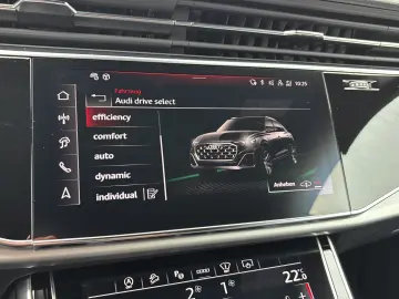 Q8 55 TFSI +S-LINE+ADAPAIR+AHK+360°+OPTIK+MATRIX