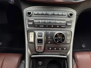Santa Fe 1.6 T-GDI Trend Plug-In Hybrid 4WD 