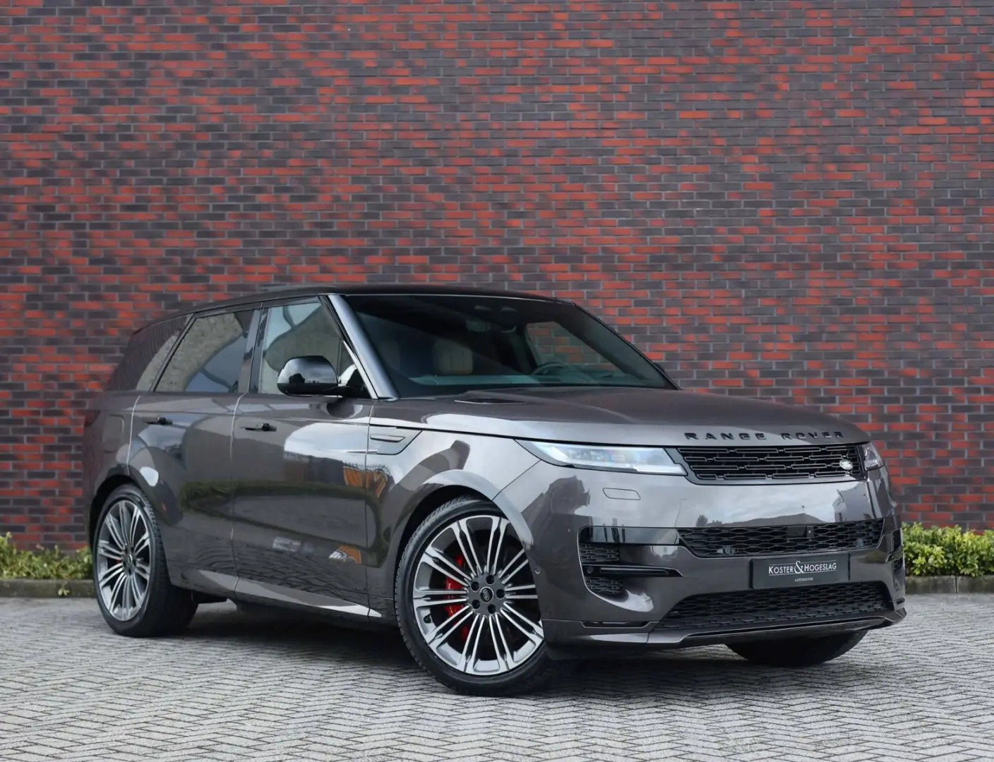 Range Rover Sport P550e Autobiography