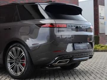 Range Rover Sport P550e Autobiography