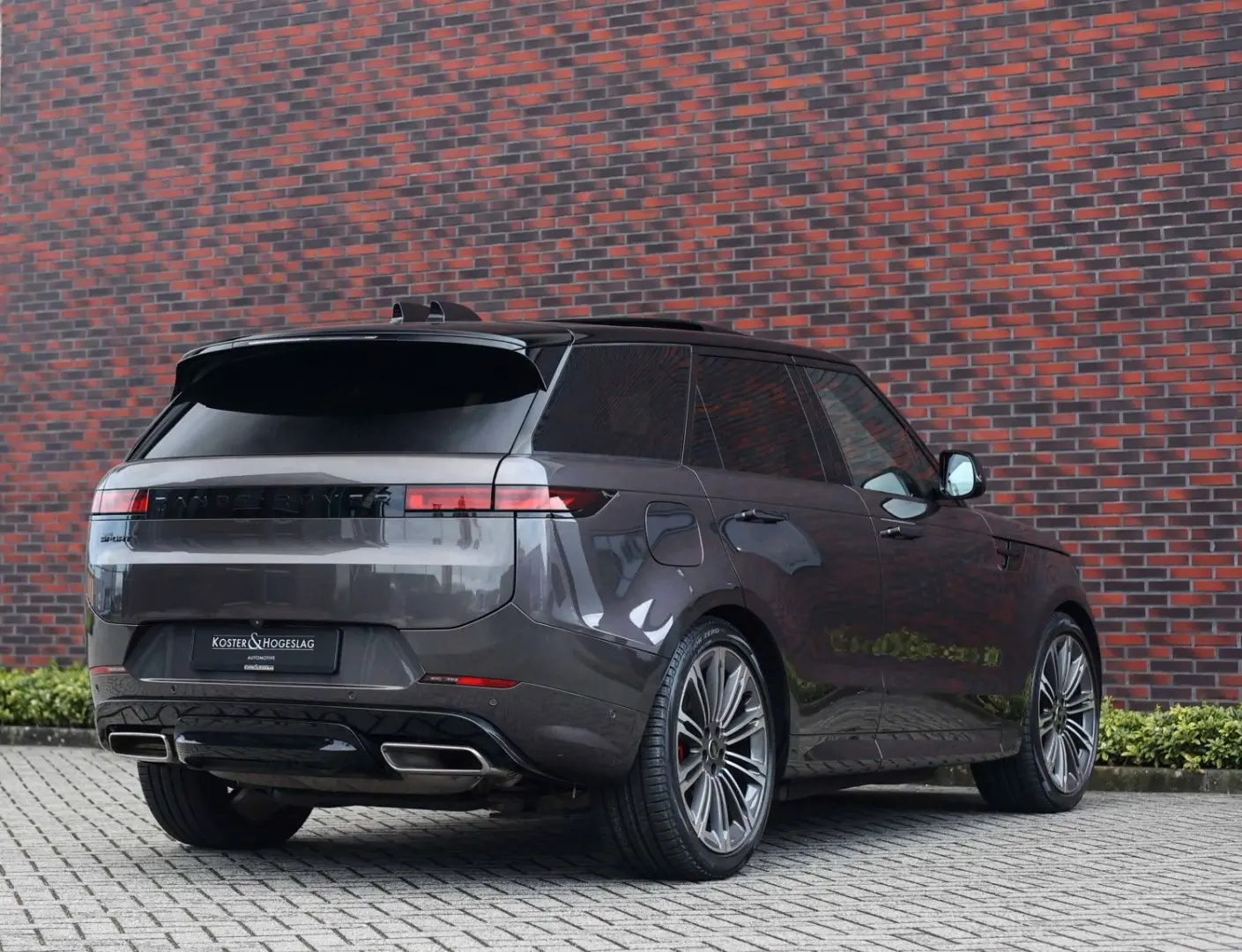 Range Rover Sport P550e Autobiography