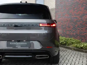 Range Rover Sport P550e Autobiography