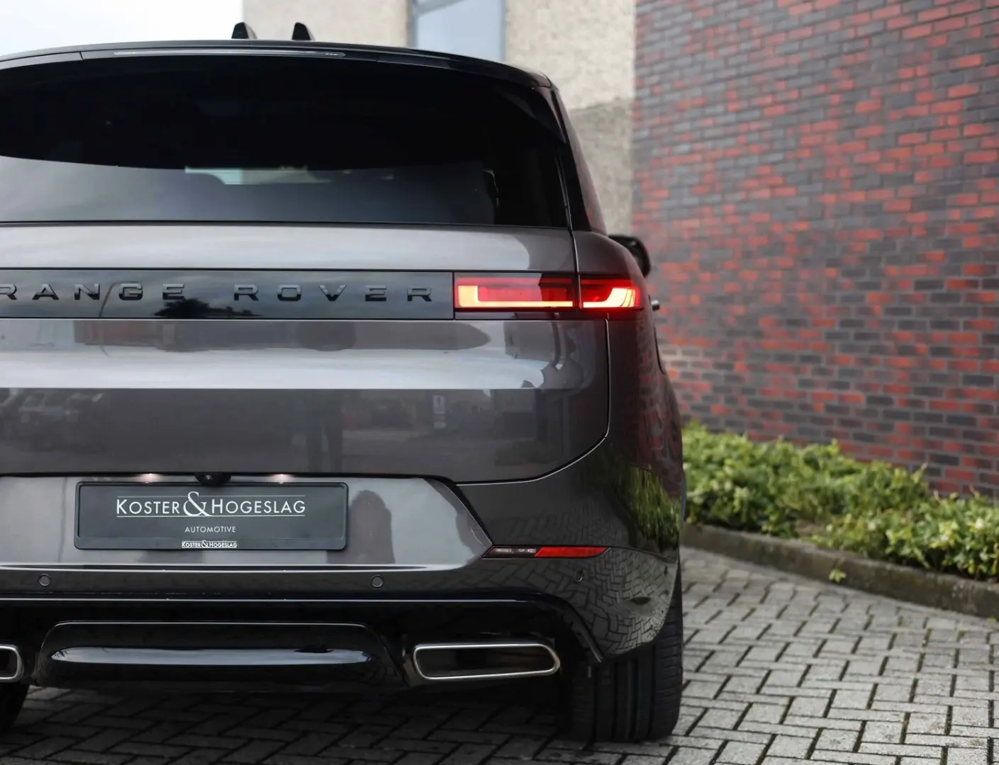Range Rover Sport P550e Autobiography