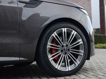 Range Rover Sport P550e Autobiography