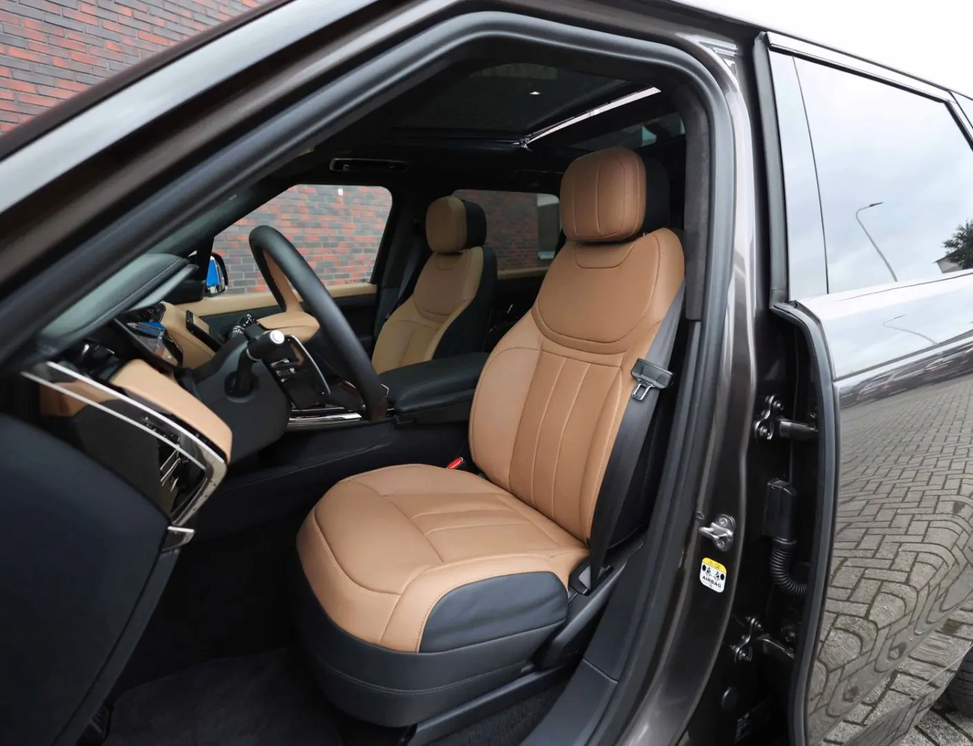 Range Rover Sport P550e Autobiography