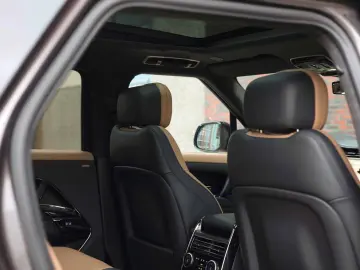 Range Rover Sport P550e Autobiography