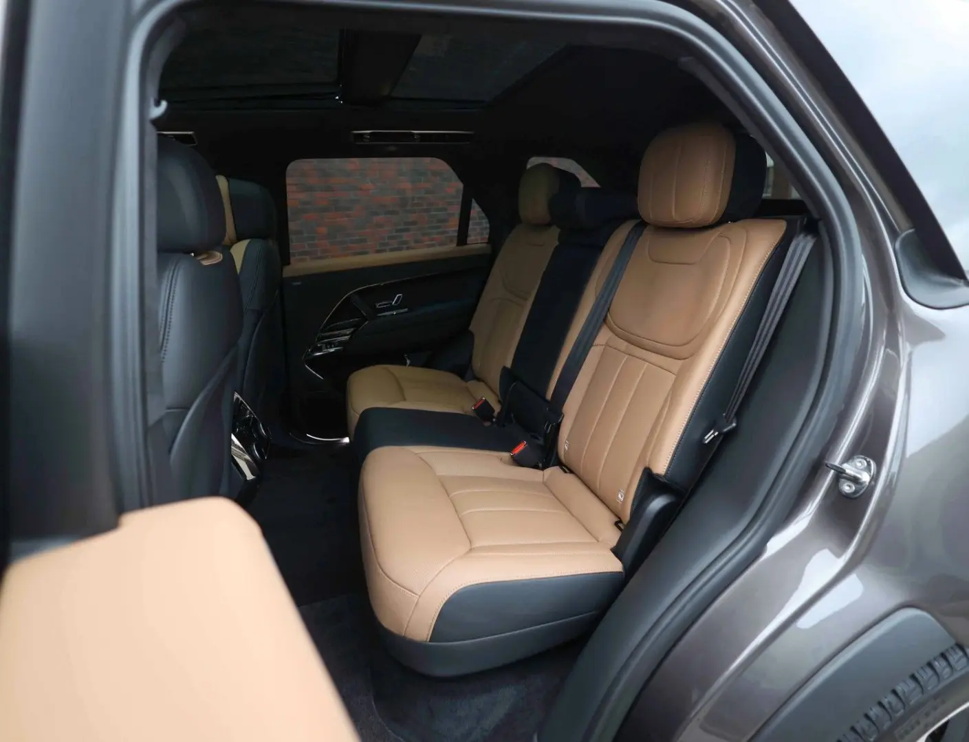 Range Rover Sport P550e Autobiography