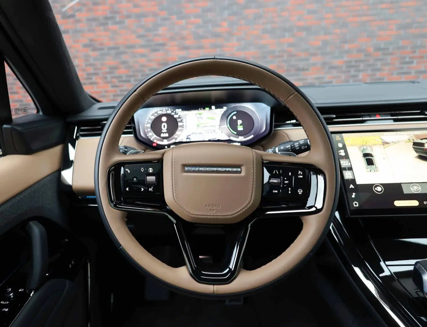 Range Rover Sport P550e Autobiography