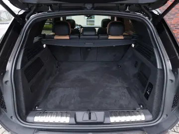 Range Rover Sport P550e Autobiography