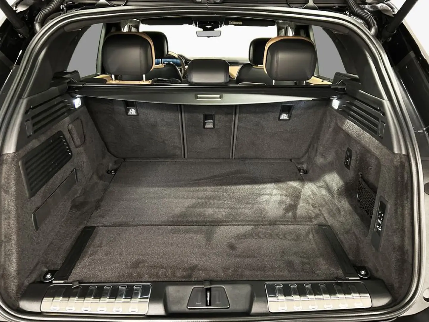 Range Rover Sport P550e Hybrid Autobiography