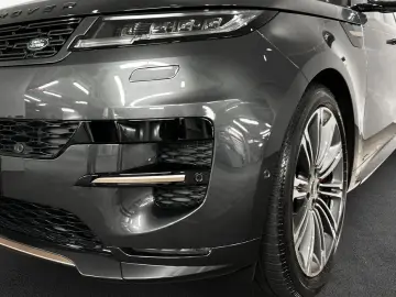 Range Rover Sport P550e Hybrid Autobiography