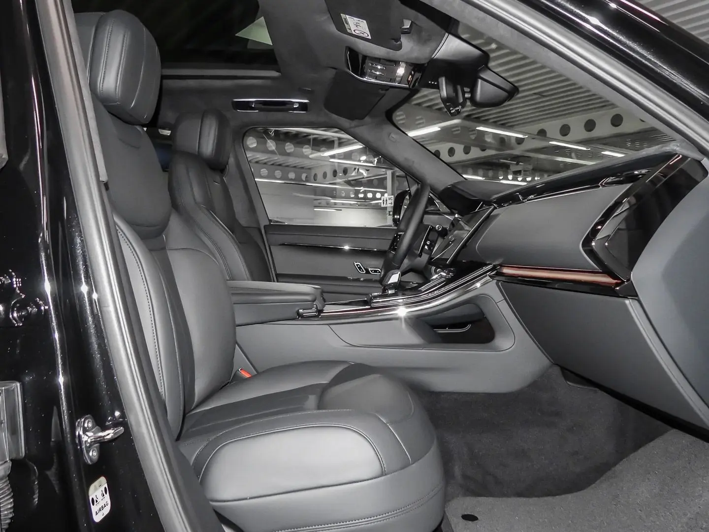 Range Rover Sport Autobiography P400 Standhzg 23