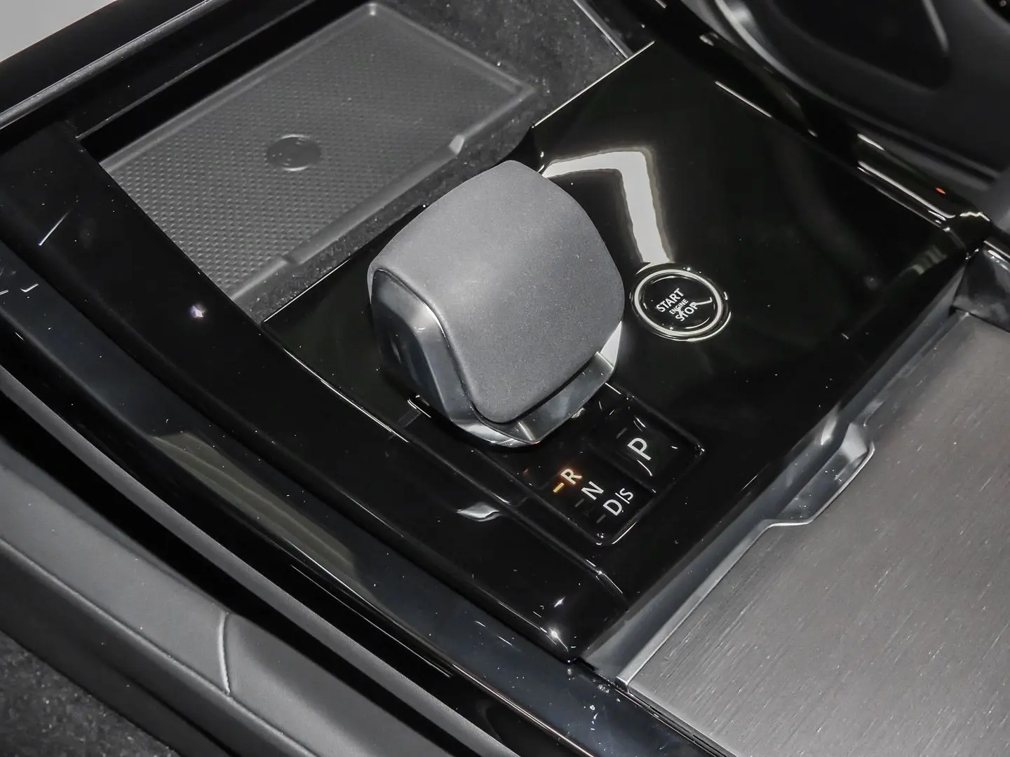 Range Rover Sport Autobiography P400 Standhzg 23