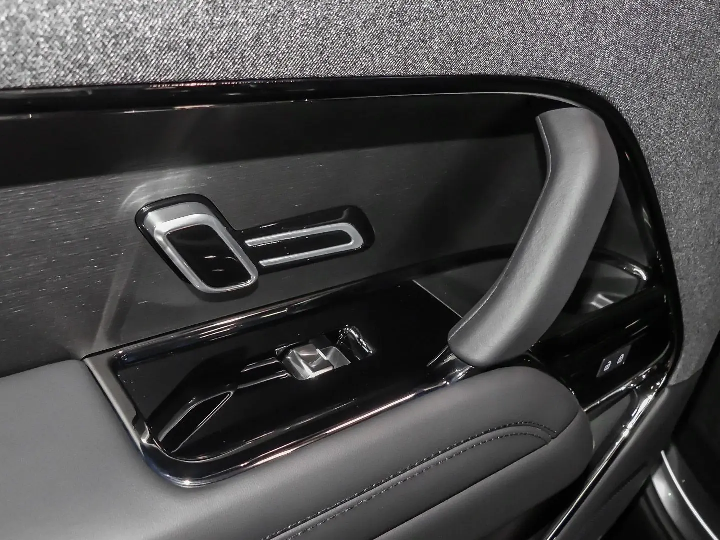 Range Rover Sport Autobiography P400 Standhzg 23