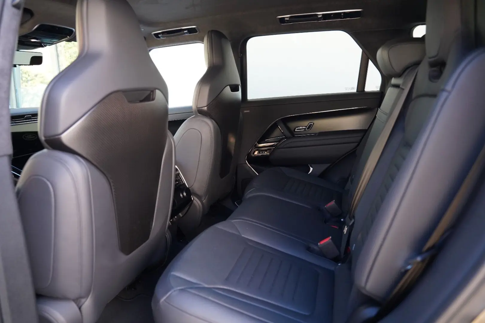 Range Rover Sport P635 SV Edition One Bronze