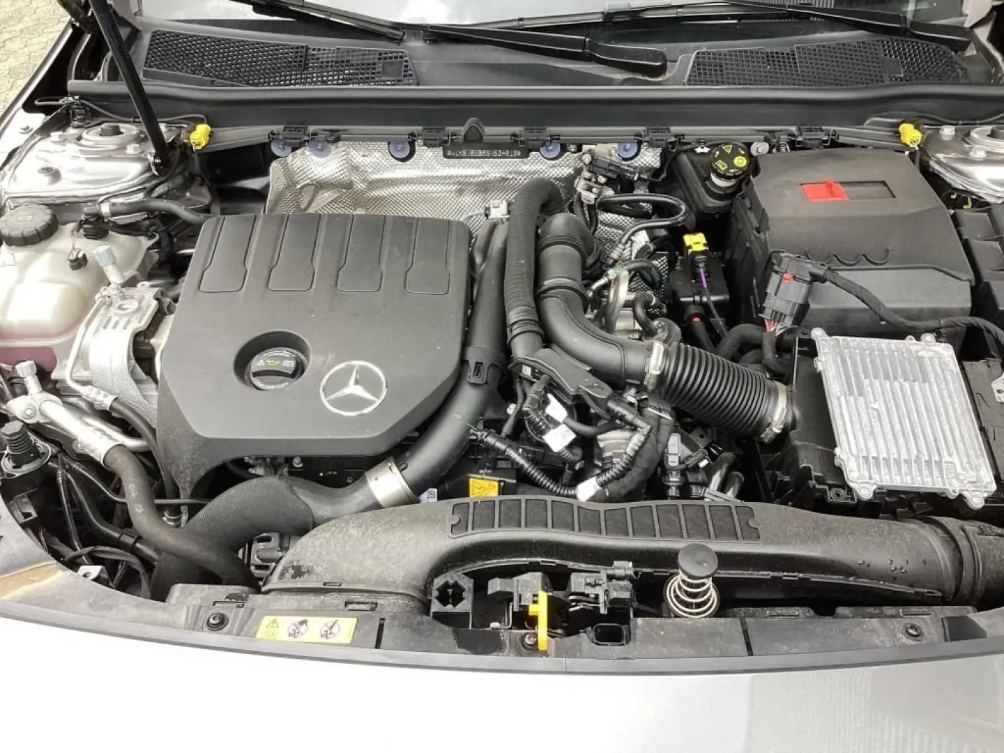 CLA 180 +AMG+KAMERA+Ambiente+SHZ+AUT+LED+el.Heck