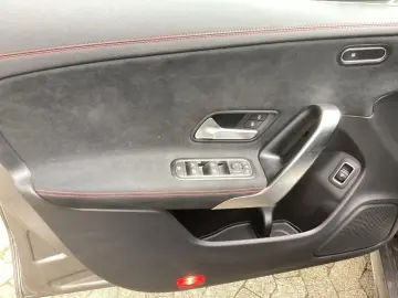CLA 180 +AMG+KAMERA+Ambiente+SHZ+AUT+LED+el.Heck