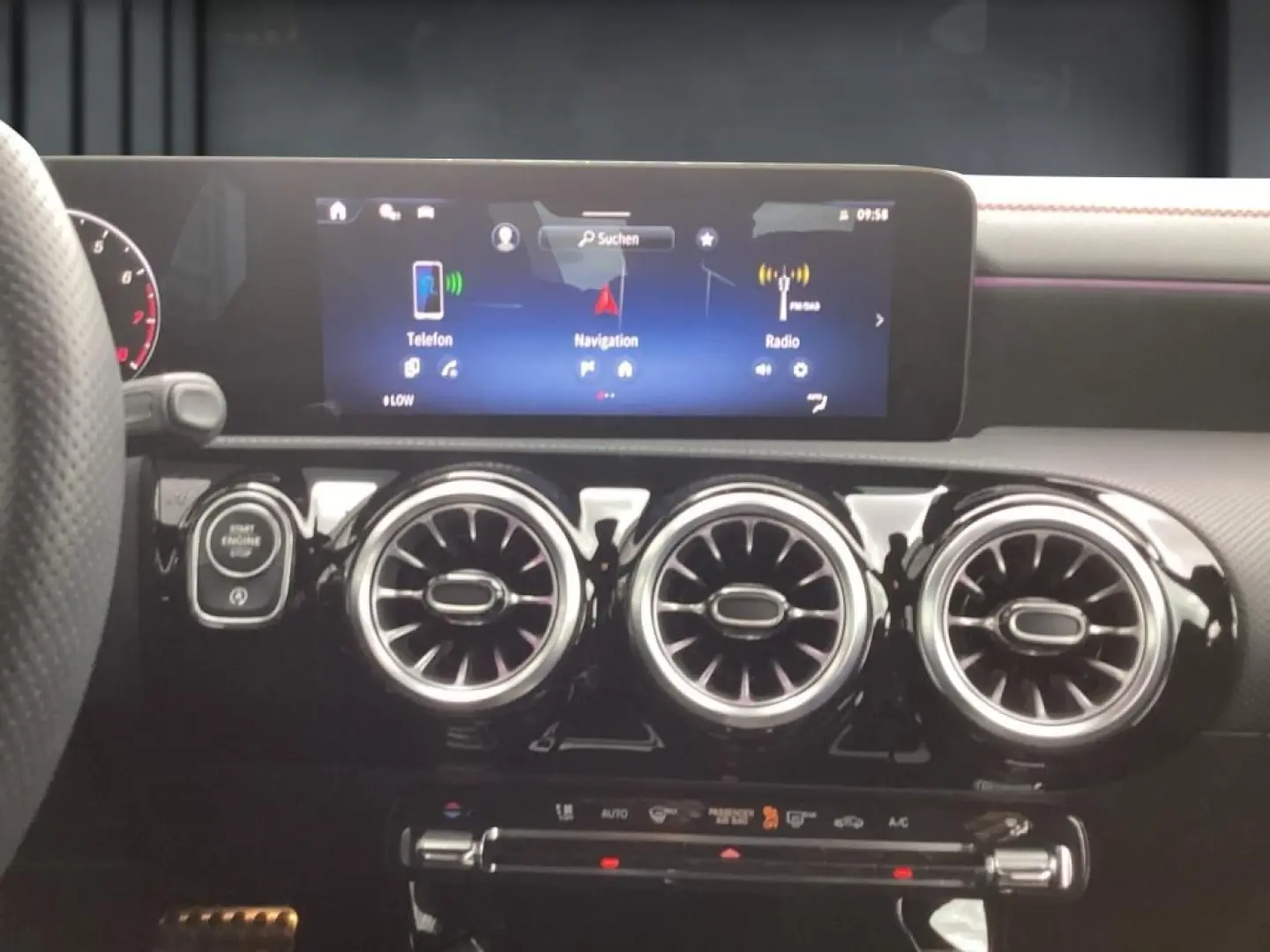 CLA 180 +AMG+KAMERA+Ambiente+SHZ+AUT+LED+el.Heck