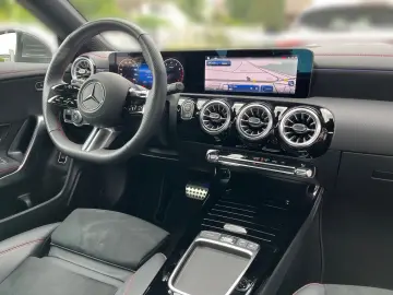 CLA 180 Coupé AMG AdvPlus+MBUX+SHZ+LED+PDC+Kam