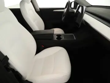 Model Y Long Range AWD 75kWh 2021 , Automatik,