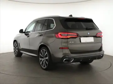 X5