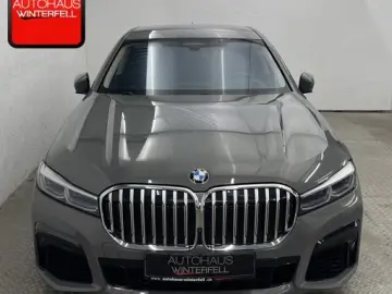 BMW 750 i xDrive M SPORT PURE+LASER+SOFT