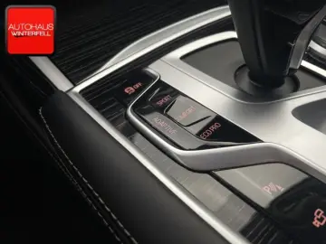 BMW 750 i xDrive M SPORT PURE+LASER+SOFT