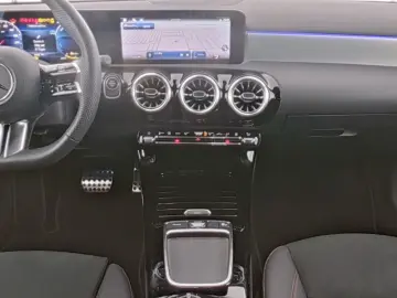 A 250 e AMG/Night/Advanced/Multibeam/Kamera/DAB