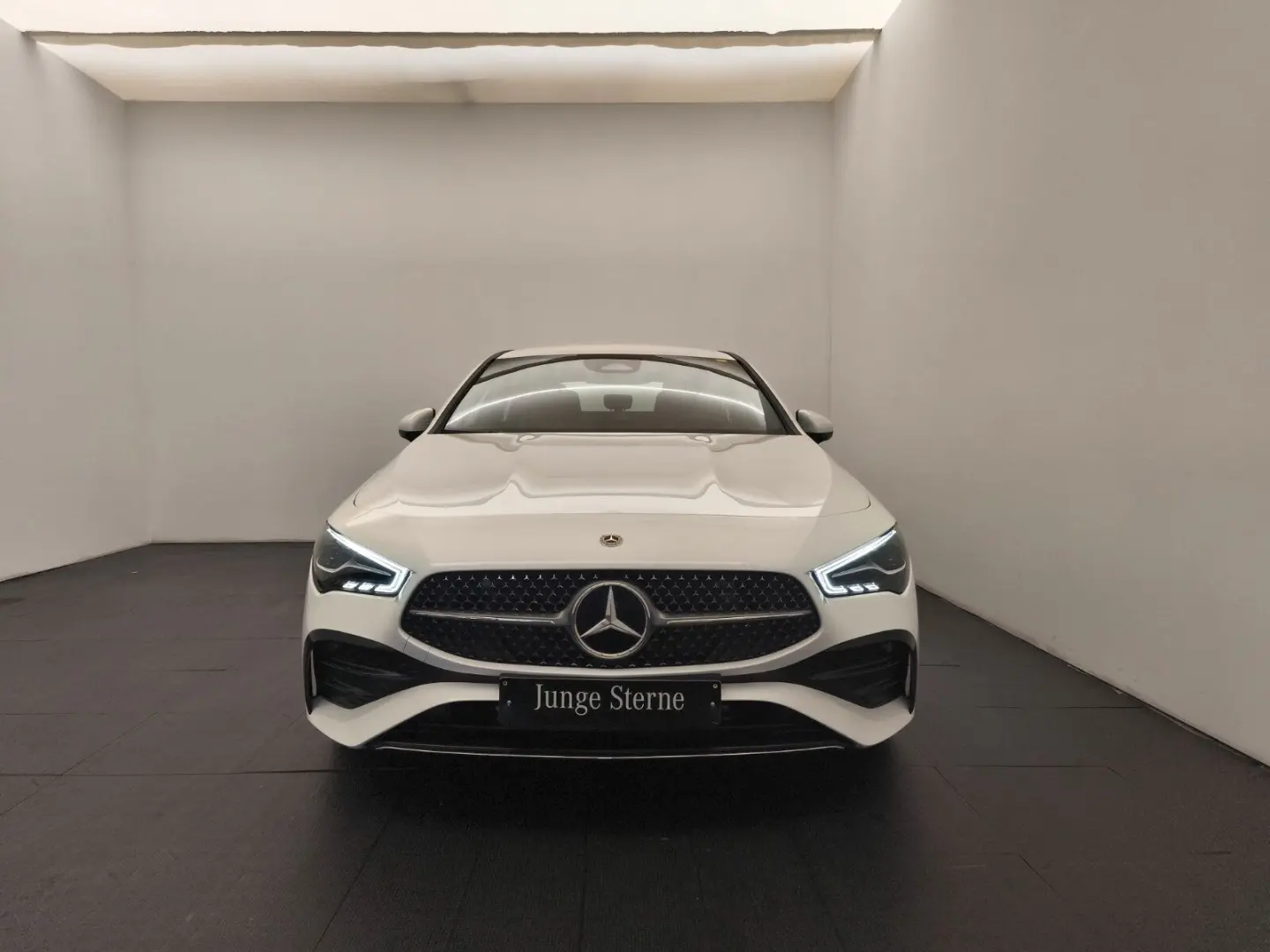 CLA 180 Coupé AMG Advanced+ Carplay KeyGo Kamera