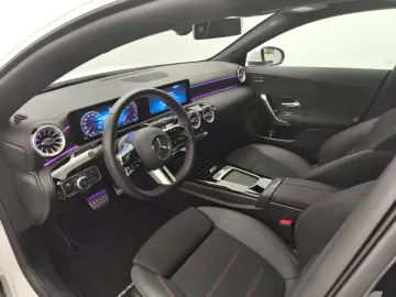 CLA 180 Coupé AMG Advanced+ Carplay KeyGo Kamera