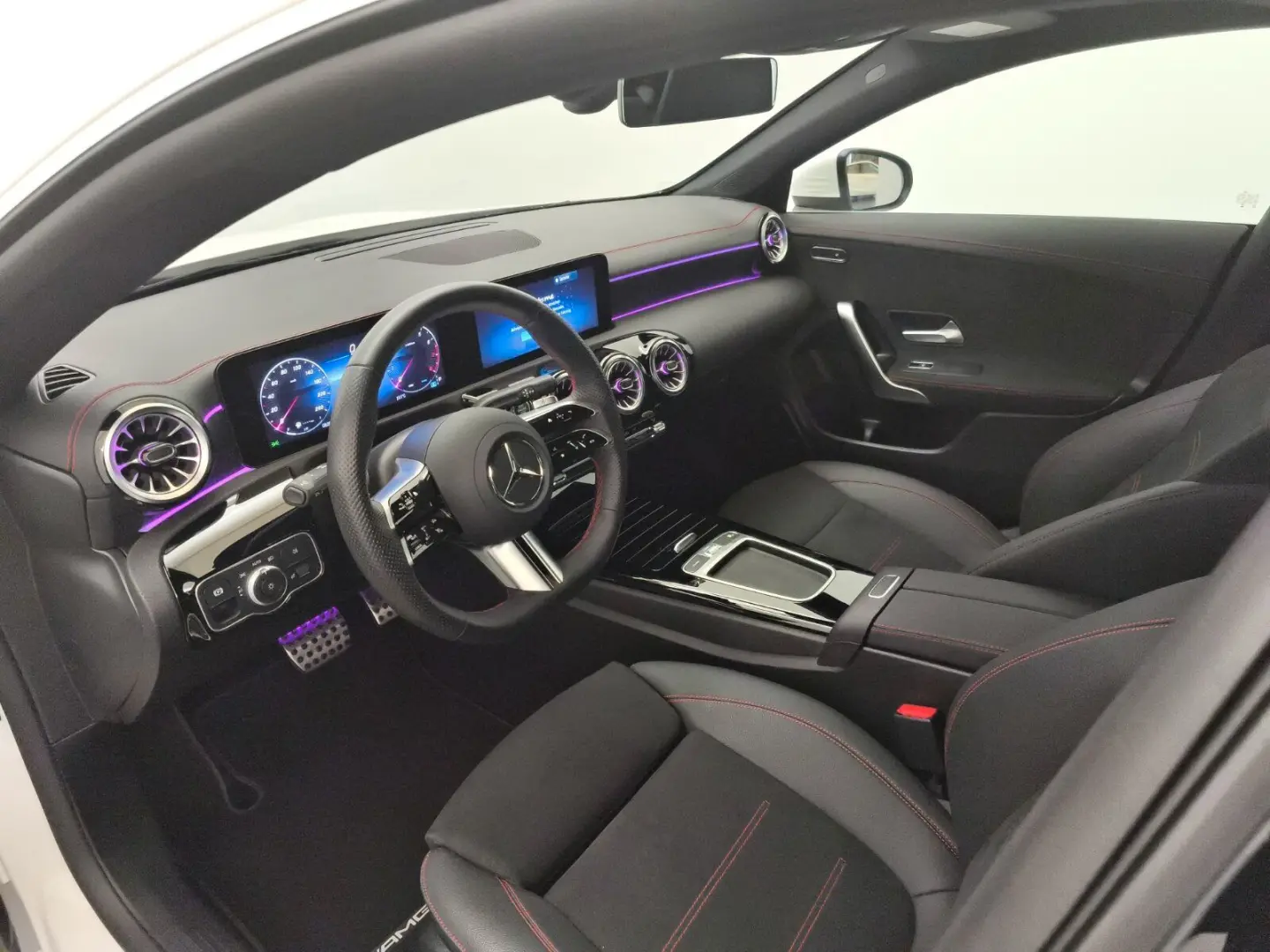 CLA 180 Coupé AMG Advanced+ Carplay KeyGo Kamera