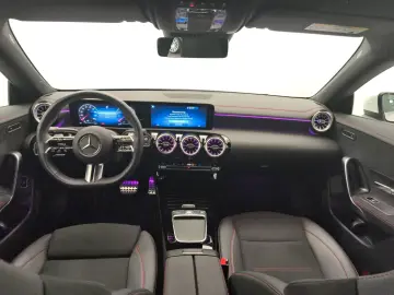 CLA 180 Coupé AMG Advanced+ Carplay KeyGo Kamera