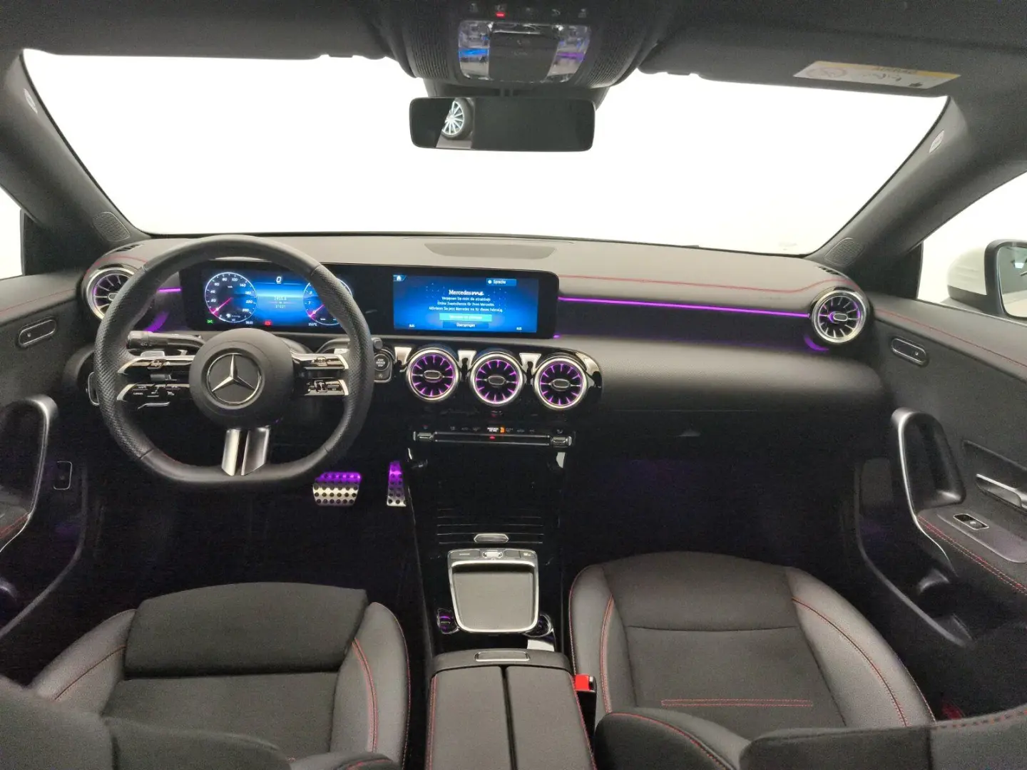 CLA 180 Coupé AMG Advanced+ Carplay KeyGo Kamera