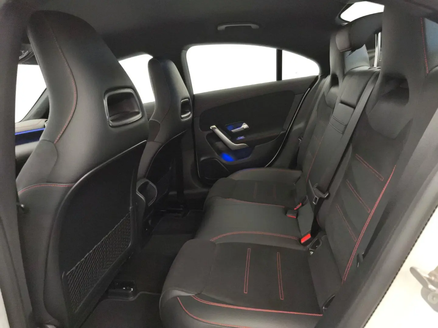 CLA 180 Coupé AMG Advanced+ Carplay KeyGo Kamera