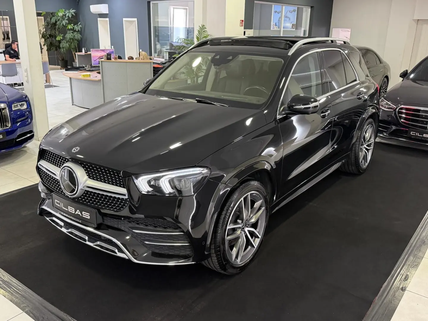 GLE 400 d 4M AMG*PANO*HUD*AIRMATIK*AHK*22 ZOLL*
