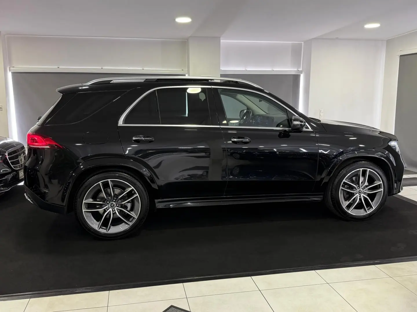 GLE 400 d 4M AMG*PANO*HUD*AIRMATIK*AHK*22 ZOLL*
