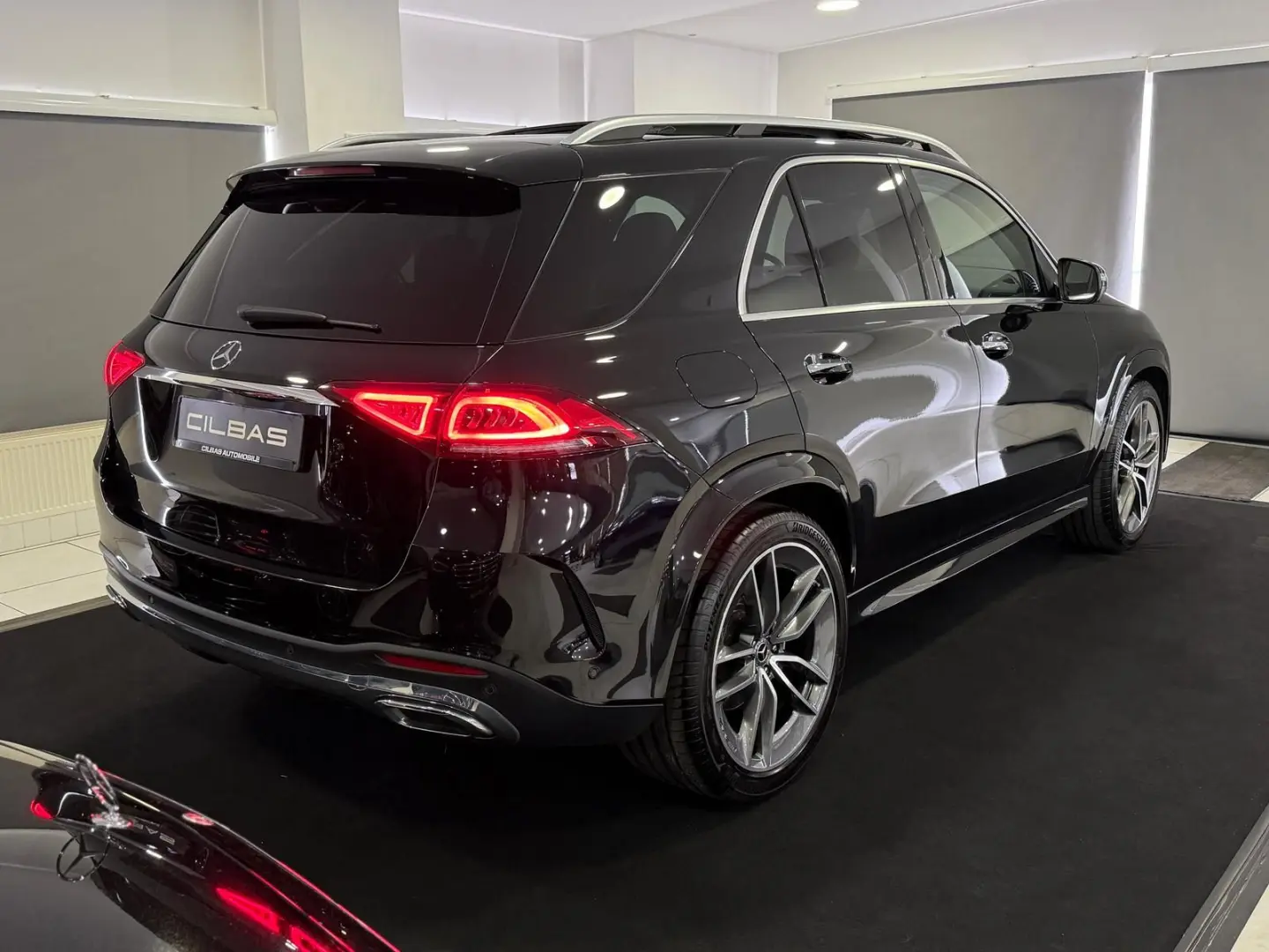 GLE 400 d 4M AMG*PANO*HUD*AIRMATIK*AHK*22 ZOLL*