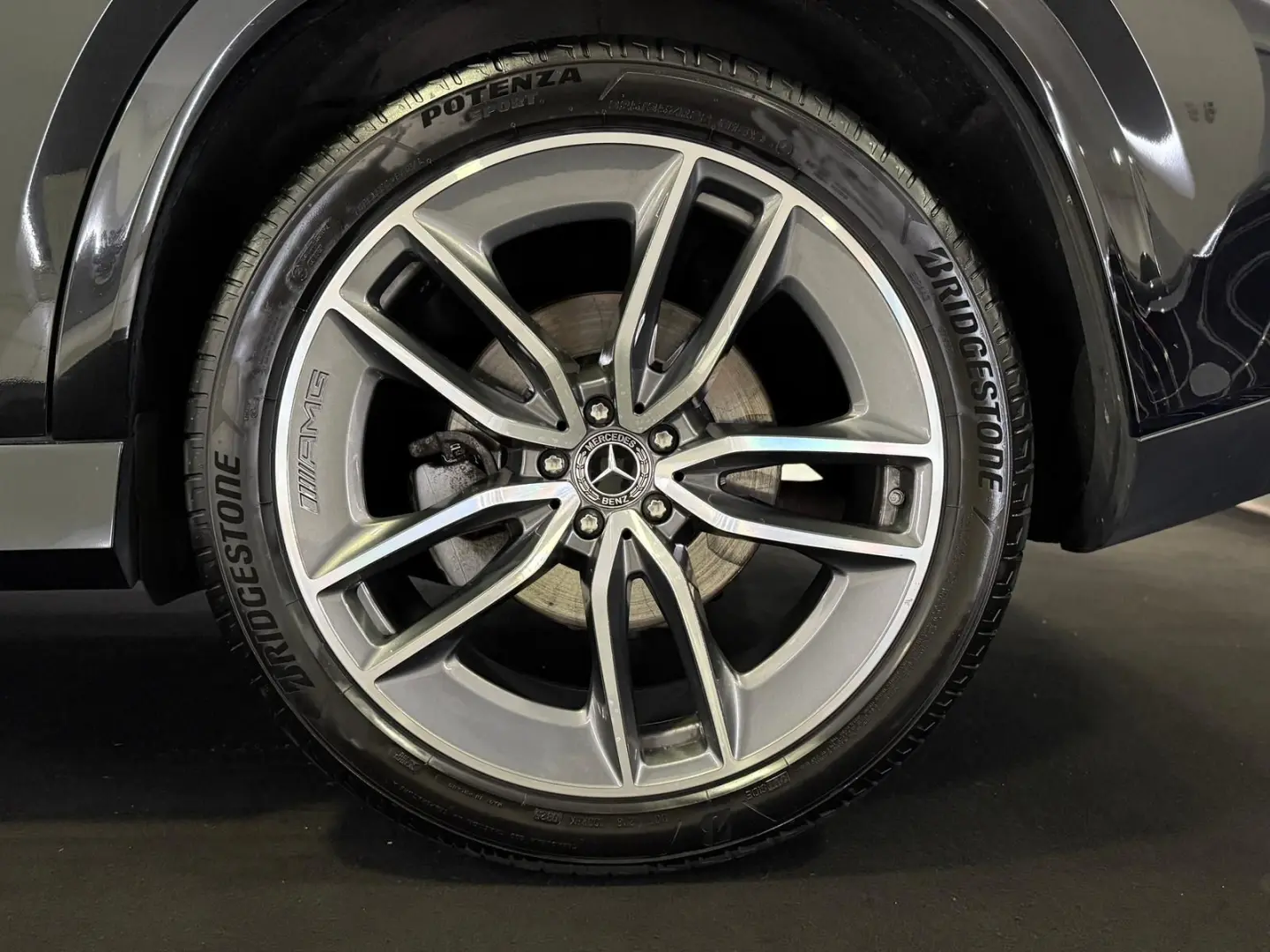GLE 400 d 4M AMG*PANO*HUD*AIRMATIK*AHK*22 ZOLL*