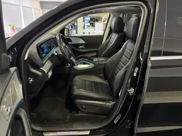 GLE 400 d 4M AMG*PANO*HUD*AIRMATIK*AHK*22 ZOLL*