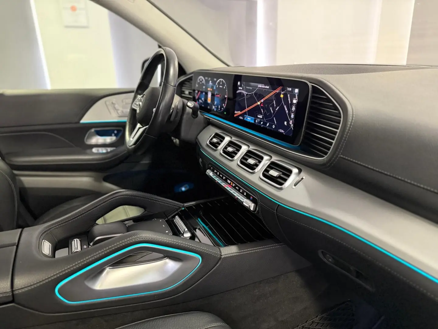 GLE 400 d 4M AMG*PANO*HUD*AIRMATIK*AHK*22 ZOLL*