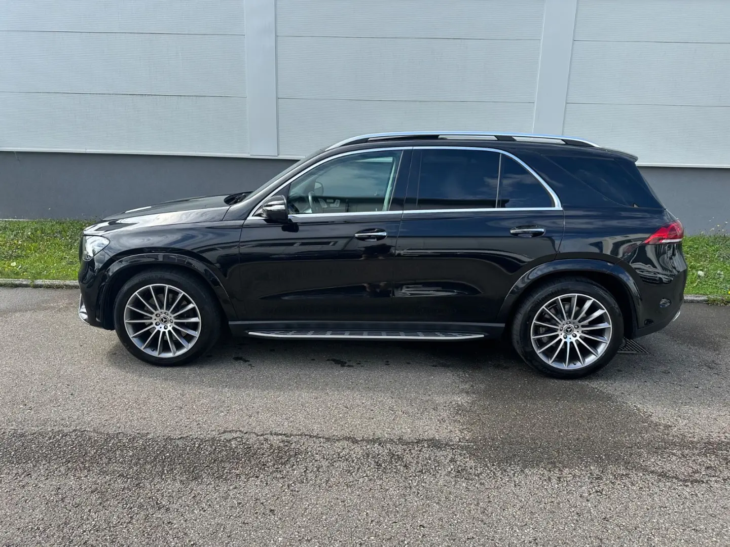 GLE 400 d 4M*AMG*PAN*KEY*DISTR*BUR*AIRM*STHZ*21