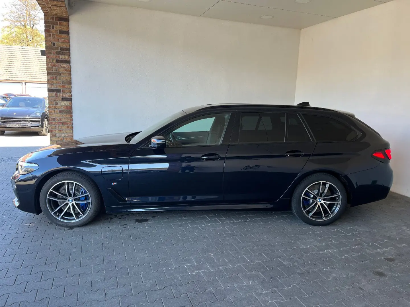 BMW 530e xDrive Touring M Sport HUD H/K DriveAssProf