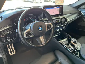 BMW 530e xDrive Touring M Sport HUD H/K DriveAssProf