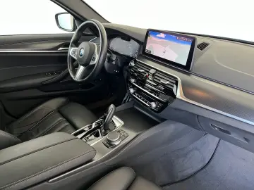 BMW 530e xDrive Touring M Sport HUD H/K DriveAssProf