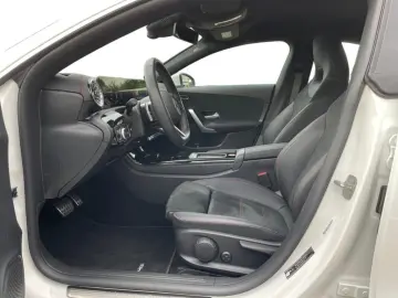 CLA 180 Coupe AMG +MBUX+Wide+Navi+W-Paket+S-Sitz